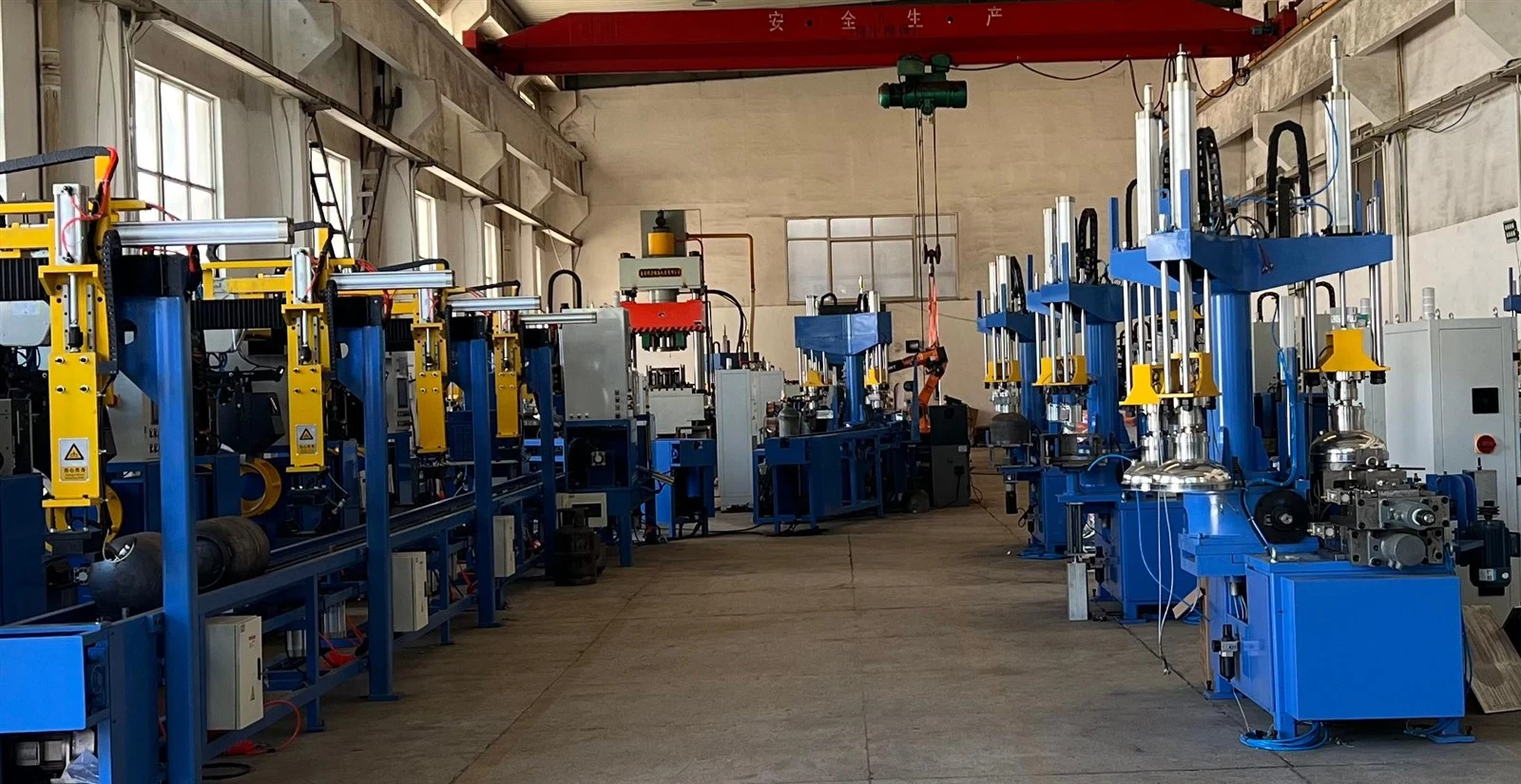 LNG cylinder welding machine